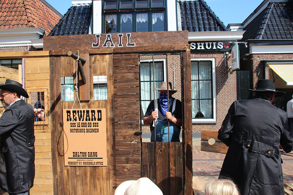 4448444f-4476-413e-9042-f20e21